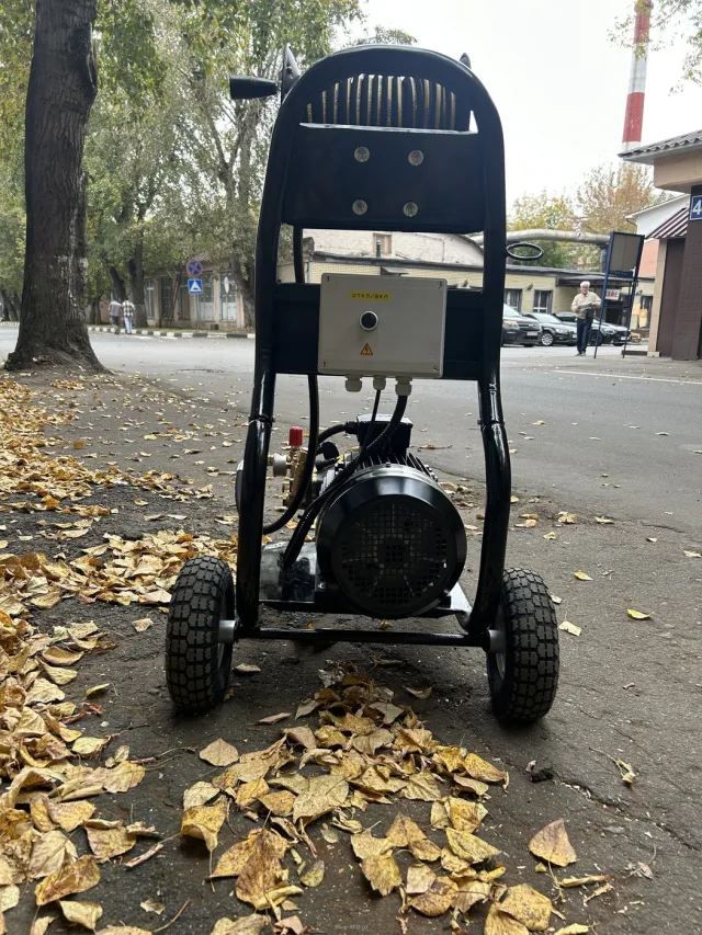 АВД Тритон 250 бар, 21 л/мин, 11 кВт, на тележке