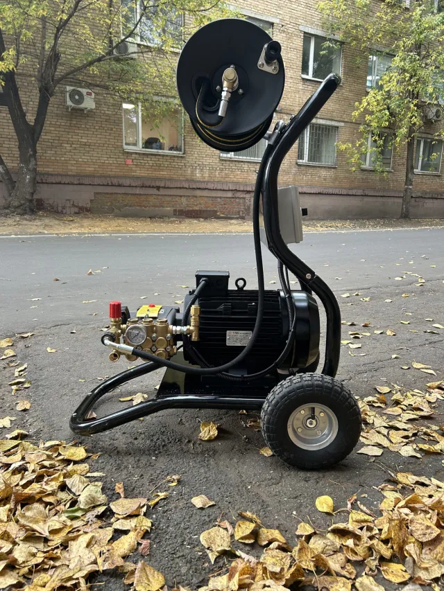 АВД Тритон 250 бар, 21 л/мин, 11 кВт, на тележке