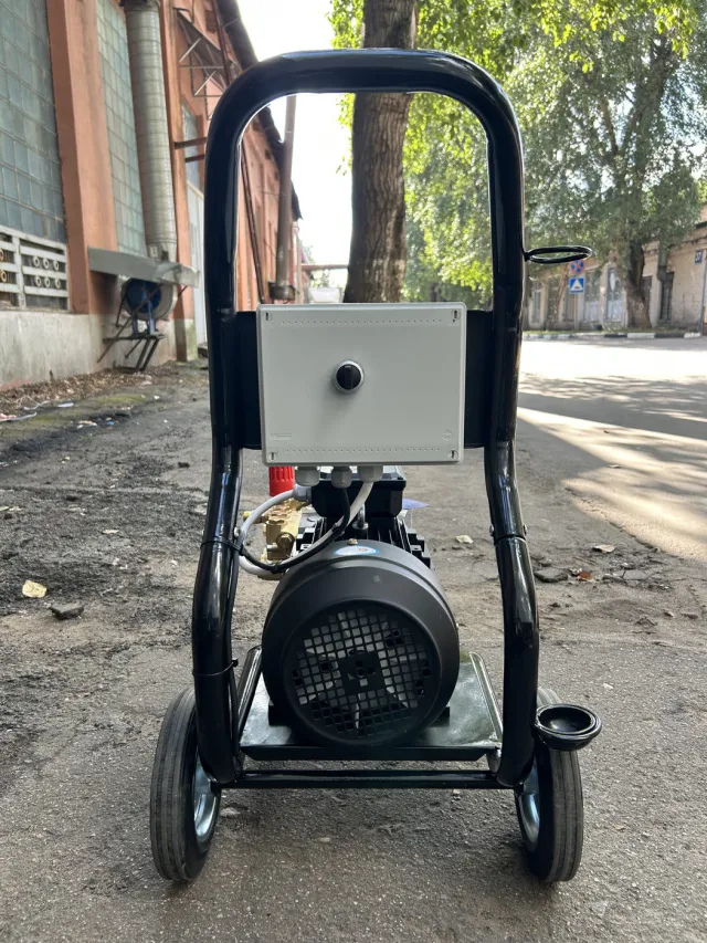 АВД Тритон 200 бар, 15 л/мин, 5,5 кВт, 380 В, на тележке №6